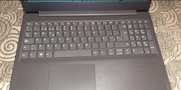 Lenovo V15-ADA 